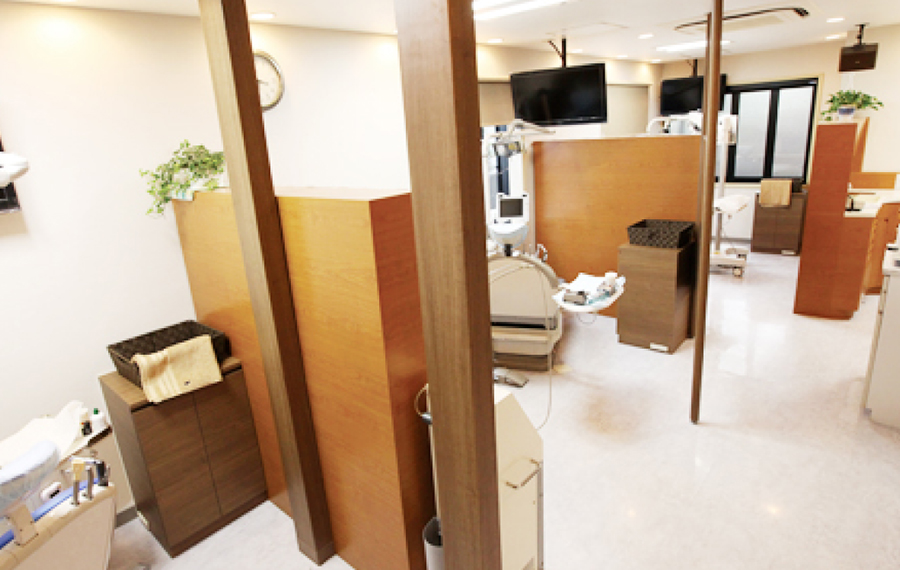 プロフェッショナルによる万全の体制丁寧な説明とセカンドオピニオン体制で、納得の治療を